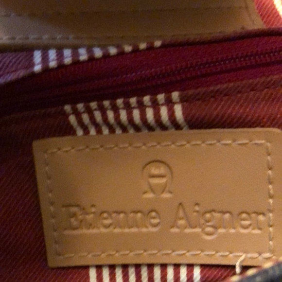 Purse - Picture 2 of 5